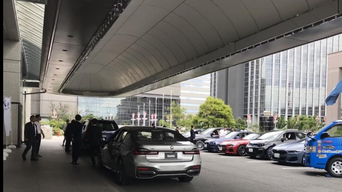大丸松坂屋 鳳凰会 BMW 試乗展示